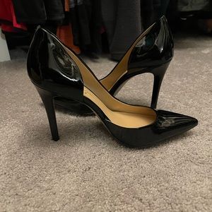 Jessica Simpson Black Pumps